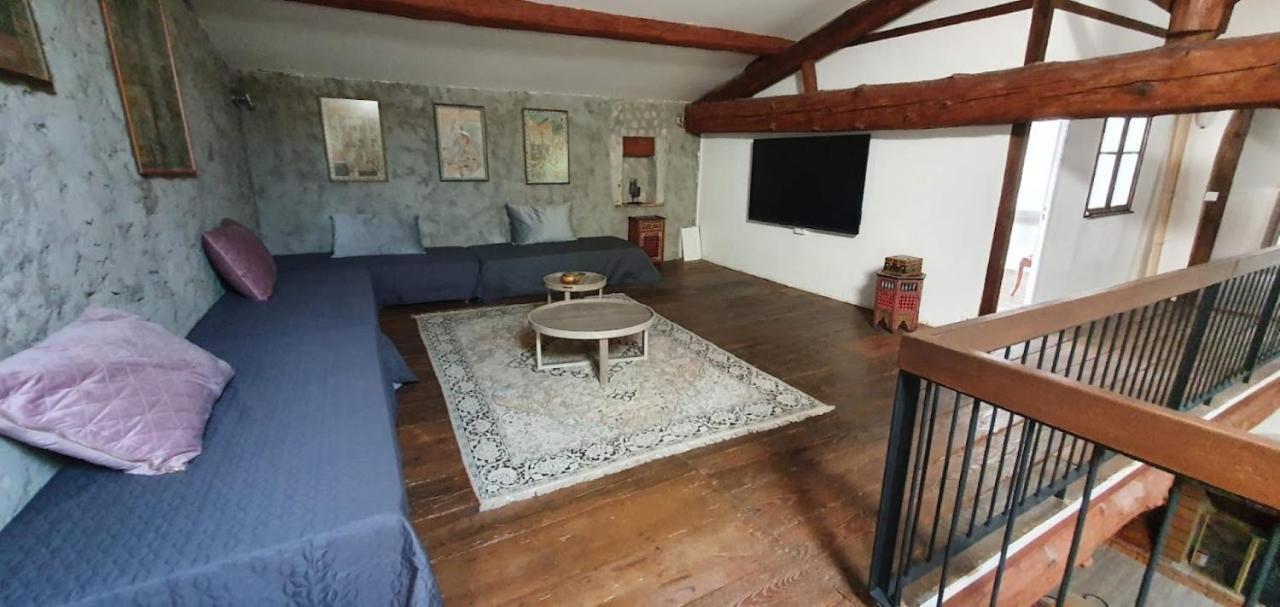 Gite De 420 Metres Carres Dans Chateau L'Ange Au Violon Jusqu'A 13 Couchages Conques-sur-Orbiel Ngoại thất bức ảnh